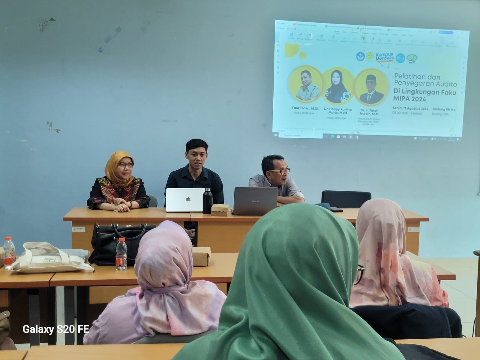 Sampul Pelatihan dan Penyegaran Auditor Audit Mutu Internal (AMI) di Lingkungan FMIPA UNJ